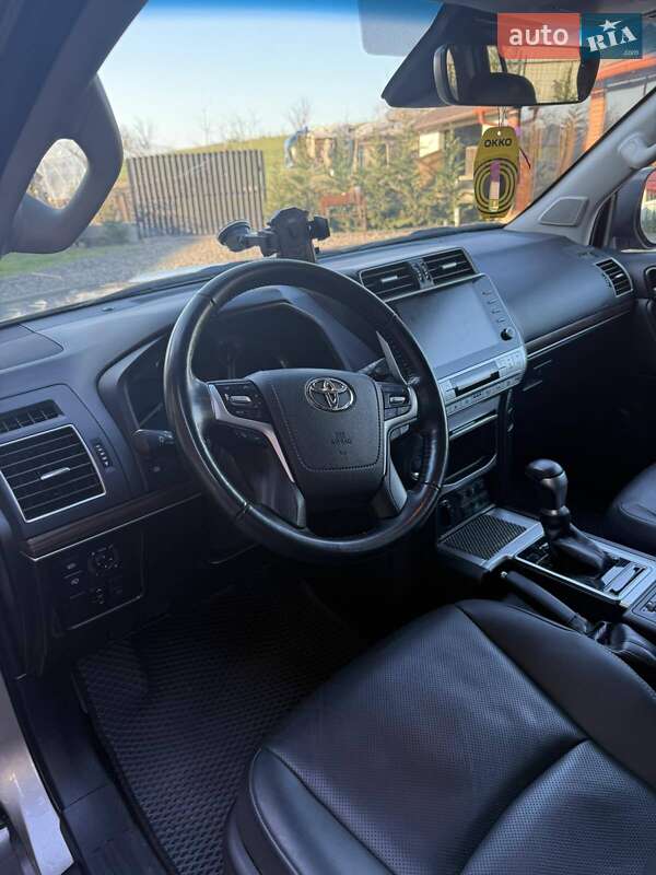 Внедорожник / Кроссовер Toyota Land Cruiser Prado 2022 в Виноградове фото 3 Внедорожник / Кроссовер Toyota Land Cruiser Prado 2022 в Виноградове