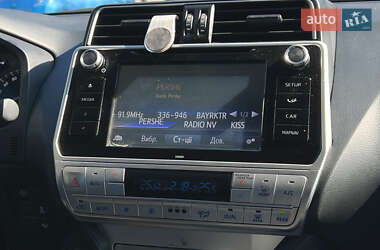 Внедорожник / Кроссовер Toyota Land Cruiser Prado 2020 в 