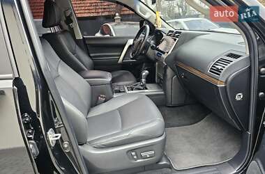 Внедорожник / Кроссовер Toyota Land Cruiser Prado 2022 в 