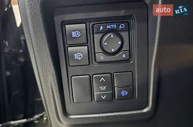 Внедорожник / Кроссовер Toyota Land Cruiser Prado 2022 в 