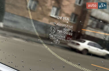 Внедорожник / Кроссовер Toyota Land Cruiser Prado 2012 в 