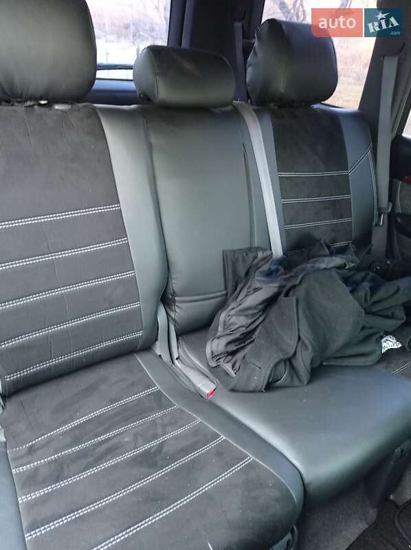 Позашляховик / Кросовер Toyota Land Cruiser Prado 2005 в Стебнику