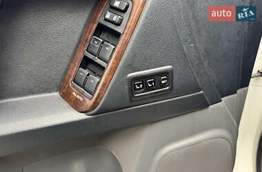 Внедорожник / Кроссовер Toyota Land Cruiser Prado 2010 в 