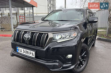 Позашляховик / Кросовер Toyota Land Cruiser Prado 2021 в 