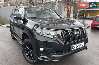 Позашляховик / Кросовер Toyota Land Cruiser Prado 2021 в 