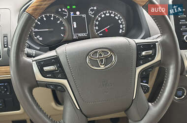 Позашляховик / Кросовер Toyota Land Cruiser Prado 2021 в 