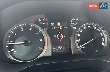 Позашляховик / Кросовер Toyota Land Cruiser Prado 2021 в 