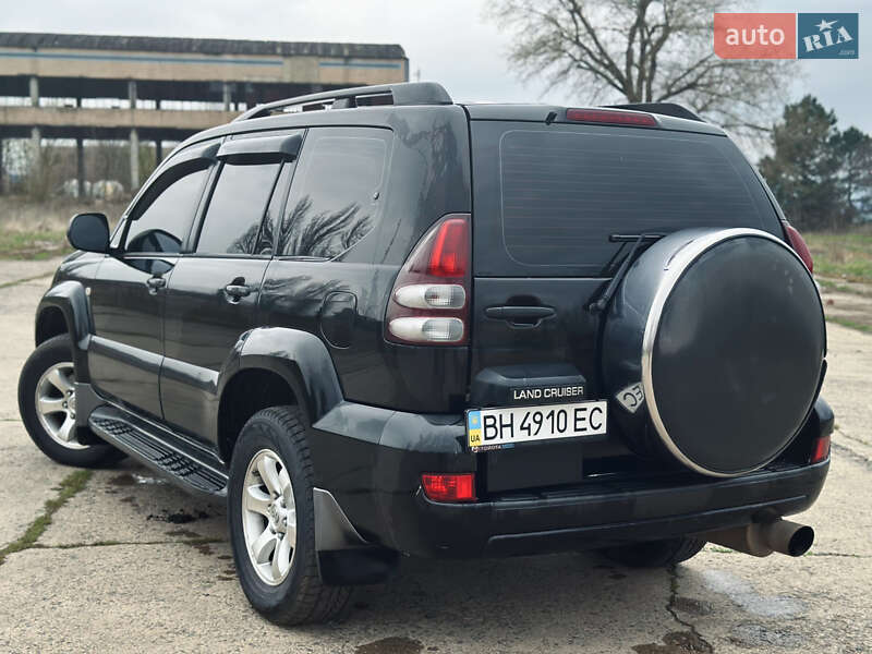 Внедорожник / Кроссовер Toyota Land Cruiser Prado 2003 в Подольске