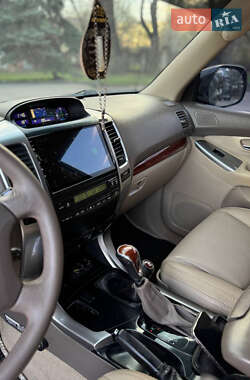 Позашляховик / Кросовер Toyota Land Cruiser Prado 2003 в 