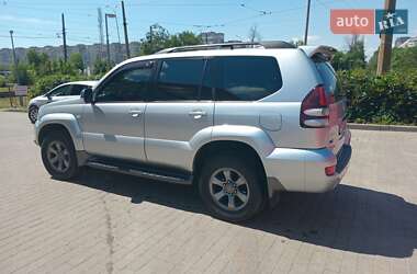 Внедорожник / Кроссовер Toyota Land Cruiser Prado 2005 в 