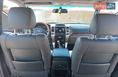 Внедорожник / Кроссовер Toyota Land Cruiser Prado 2005 в 