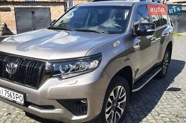 Внедорожник / Кроссовер Toyota Land Cruiser Prado 2022 в 