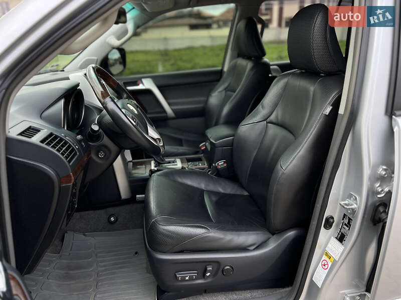 Внедорожник / Кроссовер Toyota Land Cruiser Prado 2010 в Одессе