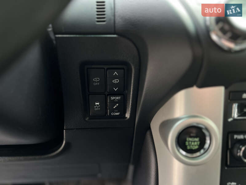 Внедорожник / Кроссовер Toyota Land Cruiser Prado 2010 в Одессе