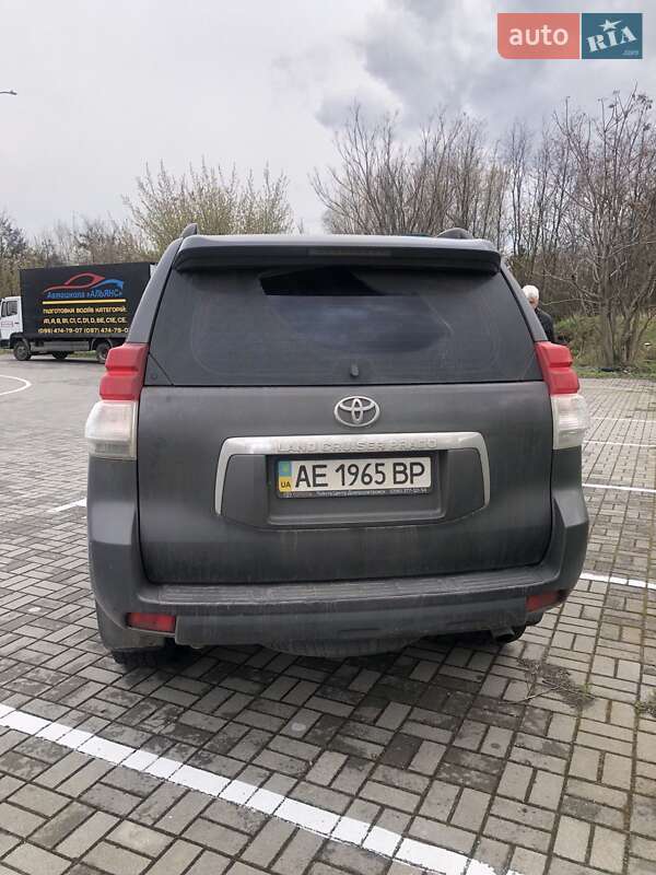 Внедорожник / Кроссовер Toyota Land Cruiser Prado 2012 в Днепре