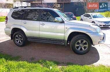 Внедорожник / Кроссовер Toyota Land Cruiser Prado 2005 в 