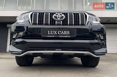 Внедорожник / Кроссовер Toyota Land Cruiser Prado 2021 в 