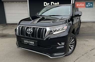 Внедорожник / Кроссовер Toyota Land Cruiser Prado 2021 в 