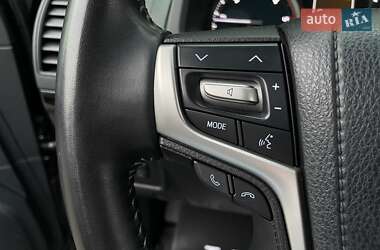 Внедорожник / Кроссовер Toyota Land Cruiser Prado 2021 в 