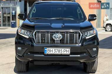 Позашляховик / Кросовер Toyota Land Cruiser Prado 2023 в 