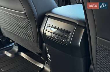 Позашляховик / Кросовер Toyota Land Cruiser Prado 2023 в 