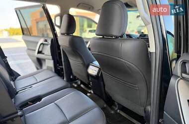 Позашляховик / Кросовер Toyota Land Cruiser Prado 2023 в 