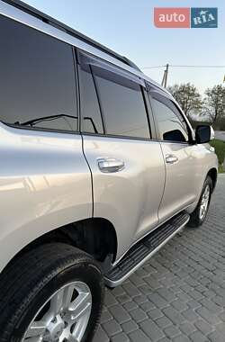 Внедорожник / Кроссовер Toyota Land Cruiser Prado 2010 в 