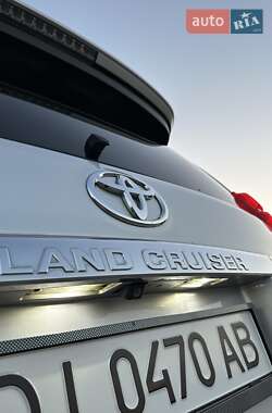 Внедорожник / Кроссовер Toyota Land Cruiser Prado 2010 в 