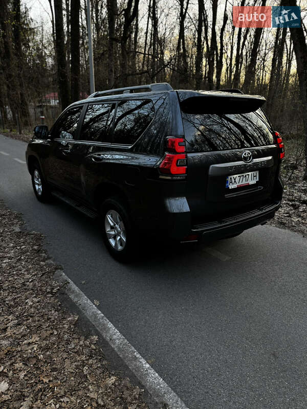 Внедорожник / Кроссовер Toyota Land Cruiser Prado 2022 в Харькове