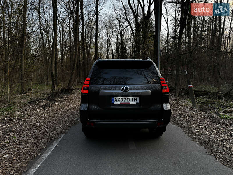 Внедорожник / Кроссовер Toyota Land Cruiser Prado 2022 в Харькове