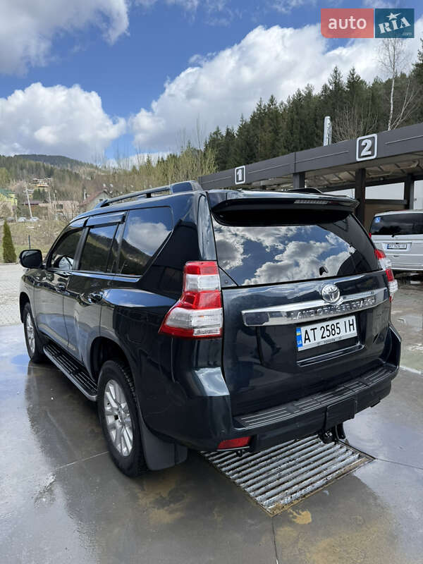 Внедорожник / Кроссовер Toyota Land Cruiser Prado 2013 в Ивано-Франковске