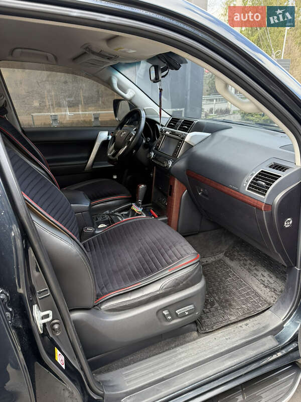 Внедорожник / Кроссовер Toyota Land Cruiser Prado 2013 в Ивано-Франковске