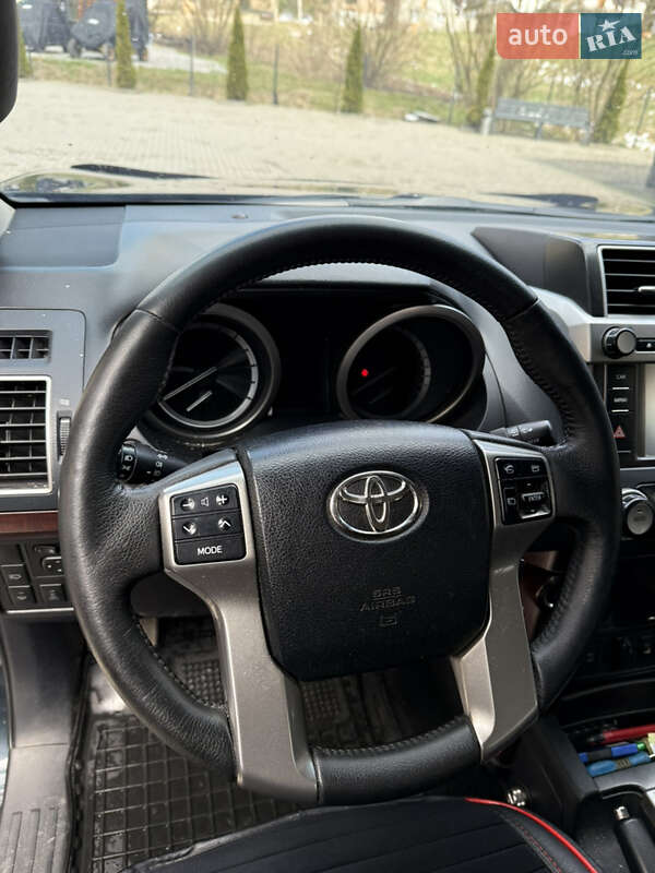 Внедорожник / Кроссовер Toyota Land Cruiser Prado 2013 в Ивано-Франковске