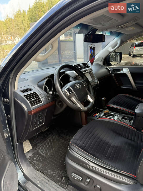 Внедорожник / Кроссовер Toyota Land Cruiser Prado 2013 в Ивано-Франковске
