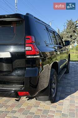 Позашляховик / Кросовер Toyota Land Cruiser Prado 2019 в 