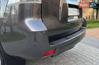 Внедорожник / Кроссовер Toyota Land Cruiser Prado 2014 в 