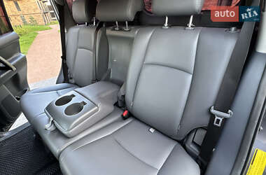 Внедорожник / Кроссовер Toyota Land Cruiser Prado 2014 в 