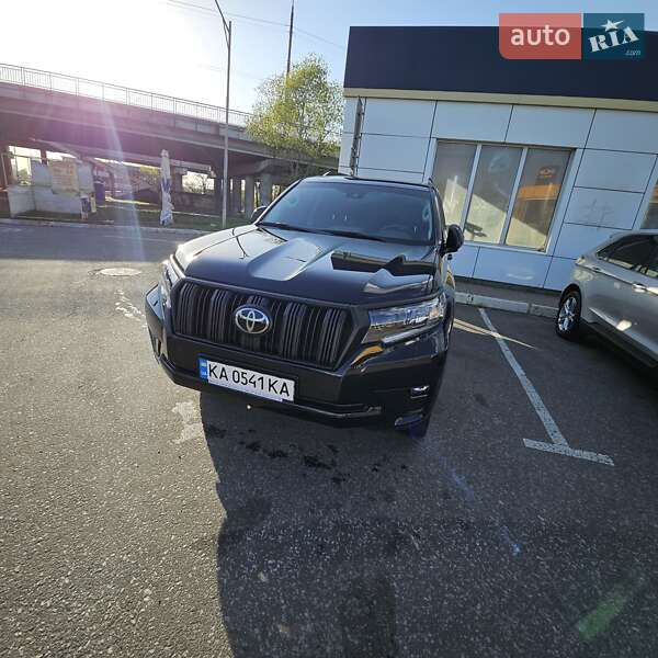 Внедорожник / Кроссовер Toyota Land Cruiser Prado 2023 в Киеве фото 8 Внедорожник / Кроссовер Toyota Land Cruiser Prado 2023 в Киеве