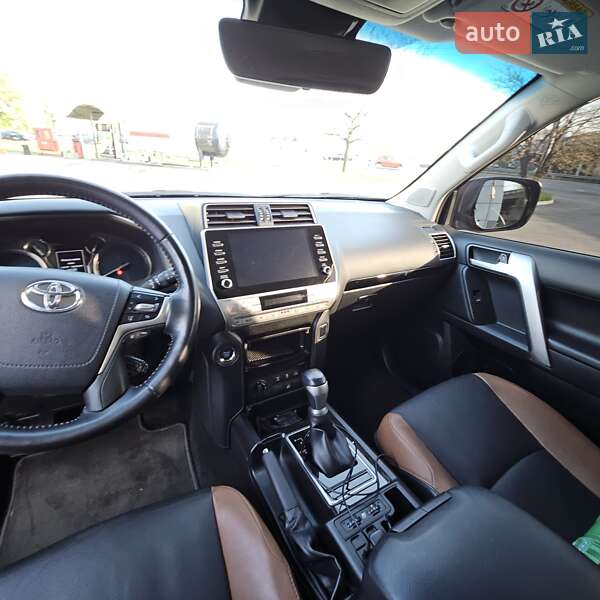 Внедорожник / Кроссовер Toyota Land Cruiser Prado 2023 в Киеве фото 14 Внедорожник / Кроссовер Toyota Land Cruiser Prado 2023 в Киеве