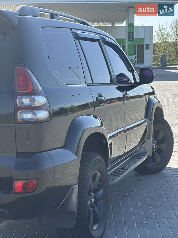 Позашляховик / Кросовер Toyota Land Cruiser Prado 2005 в Голованівську