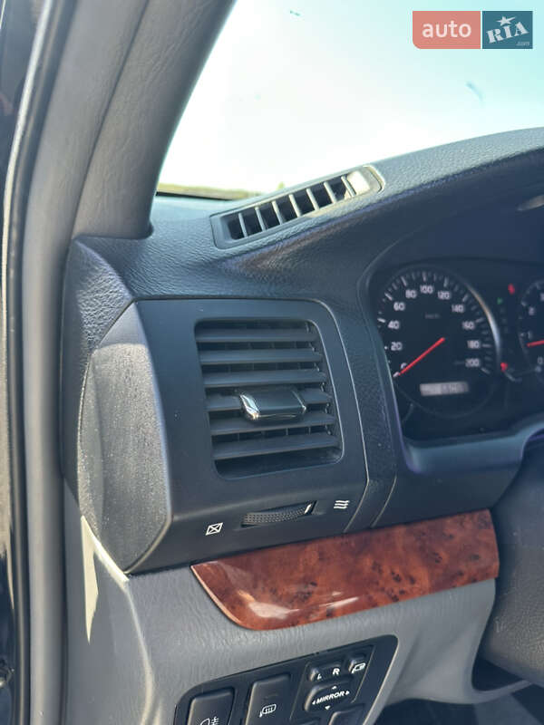 Позашляховик / Кросовер Toyota Land Cruiser Prado 2005 в Голованівську
