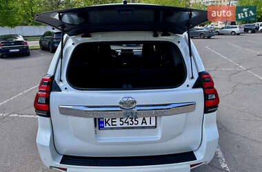 Внедорожник / Кроссовер Toyota Land Cruiser Prado 2014 в 