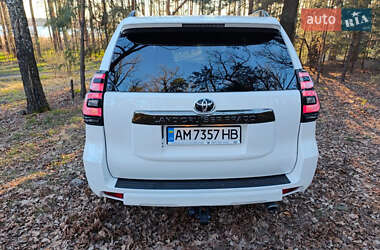 Внедорожник / Кроссовер Toyota Land Cruiser Prado 2021 в 