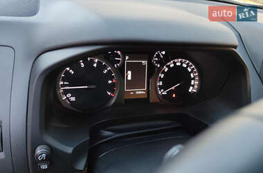Внедорожник / Кроссовер Toyota Land Cruiser Prado 2021 в 
