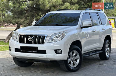 Внедорожник / Кроссовер Toyota Land Cruiser Prado 2013 в 