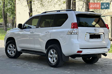 Внедорожник / Кроссовер Toyota Land Cruiser Prado 2013 в 