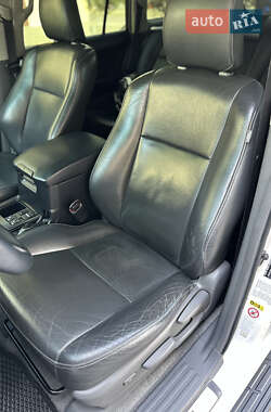 Внедорожник / Кроссовер Toyota Land Cruiser Prado 2013 в 