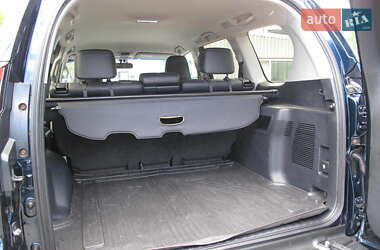 Внедорожник / Кроссовер Toyota Land Cruiser Prado 2018 в 