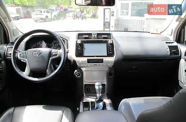 Внедорожник / Кроссовер Toyota Land Cruiser Prado 2018 в 