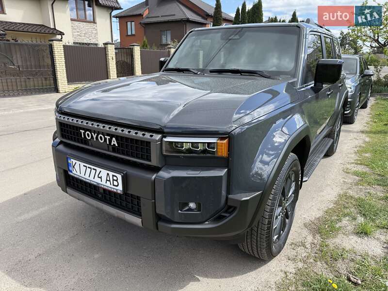 Внедорожник / Кроссовер Toyota Land Cruiser Prado 2024 в 